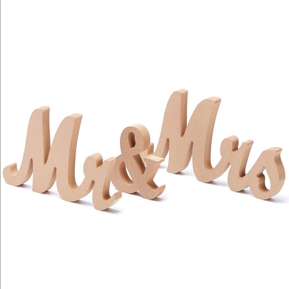 DIY Vintage Style Wooden Mr & Mrs Letters Decor for Wedding Decoration Table